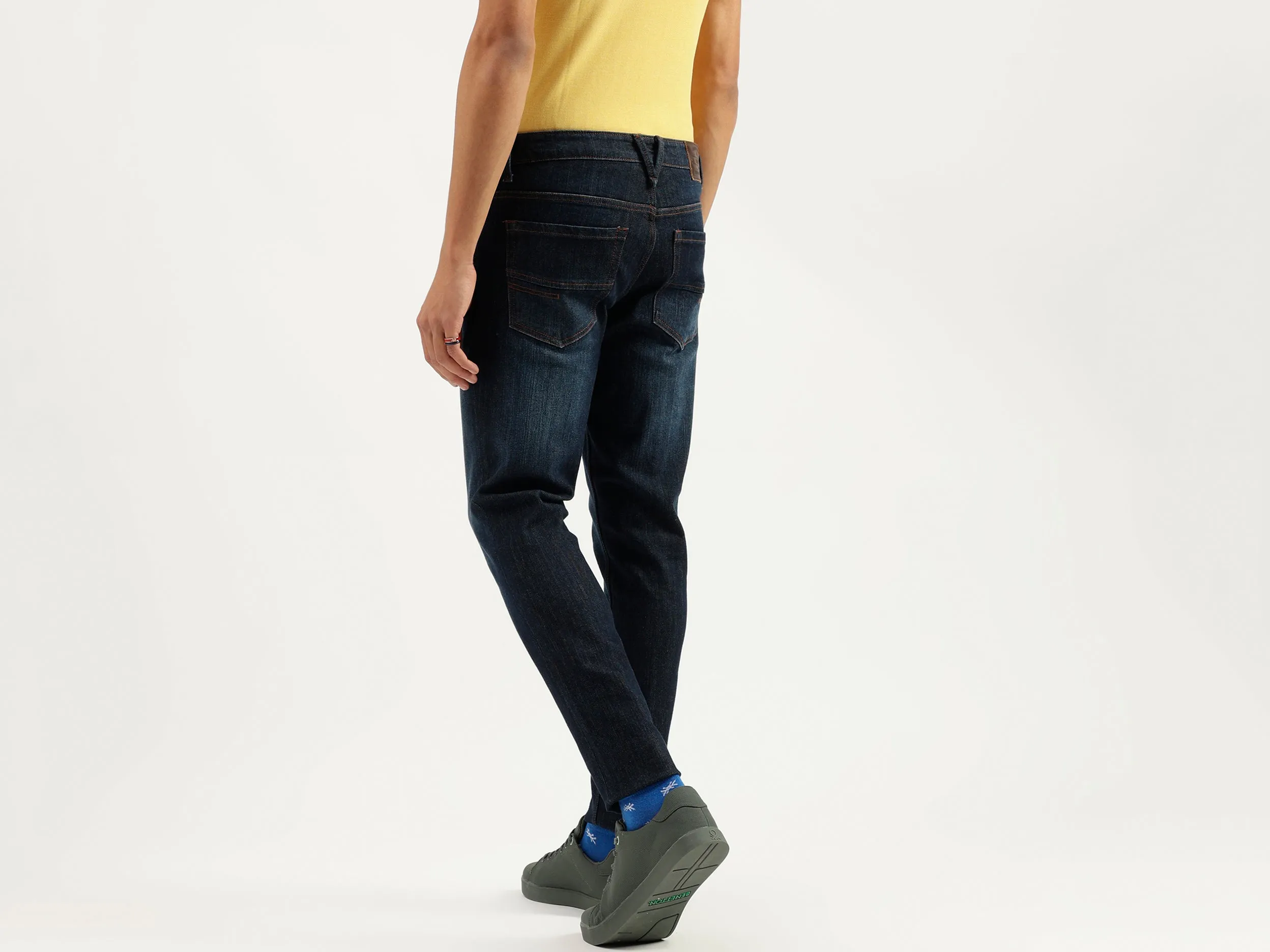 Solid Mid Rise Slim Tapered Fit Jeans