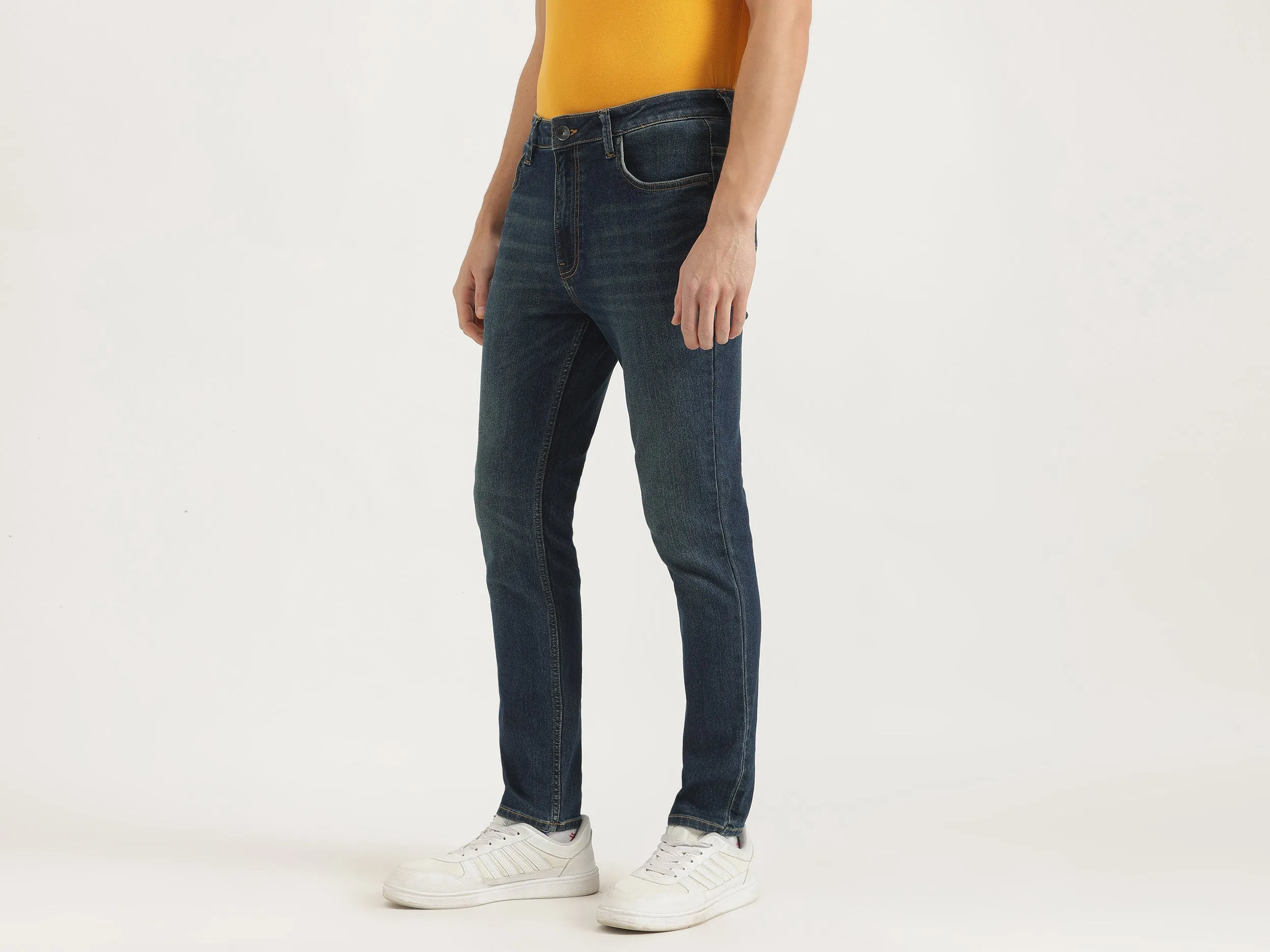 Solid Slim Fit Jeans