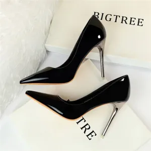 Stripper Scarpins Glossy Pumps