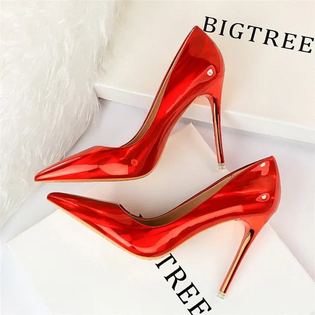 Stripper Scarpins Glossy Pumps