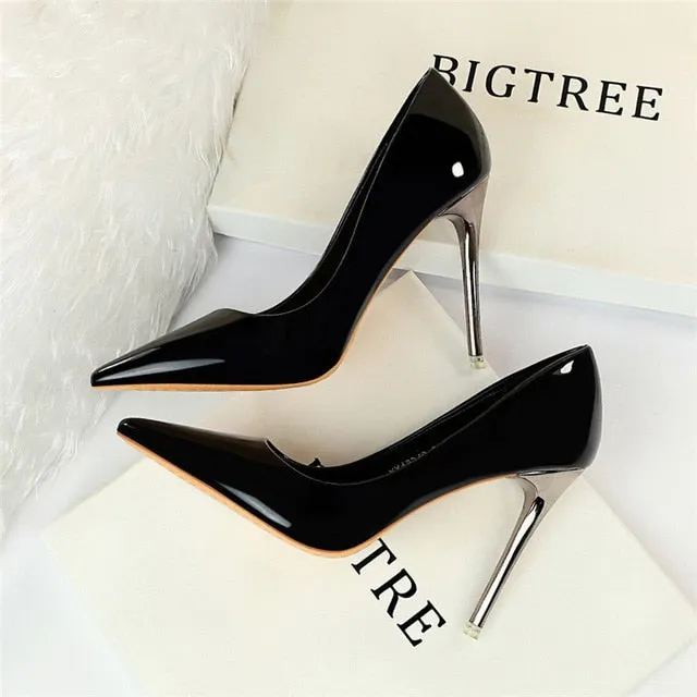 Stripper Scarpins Glossy Pumps