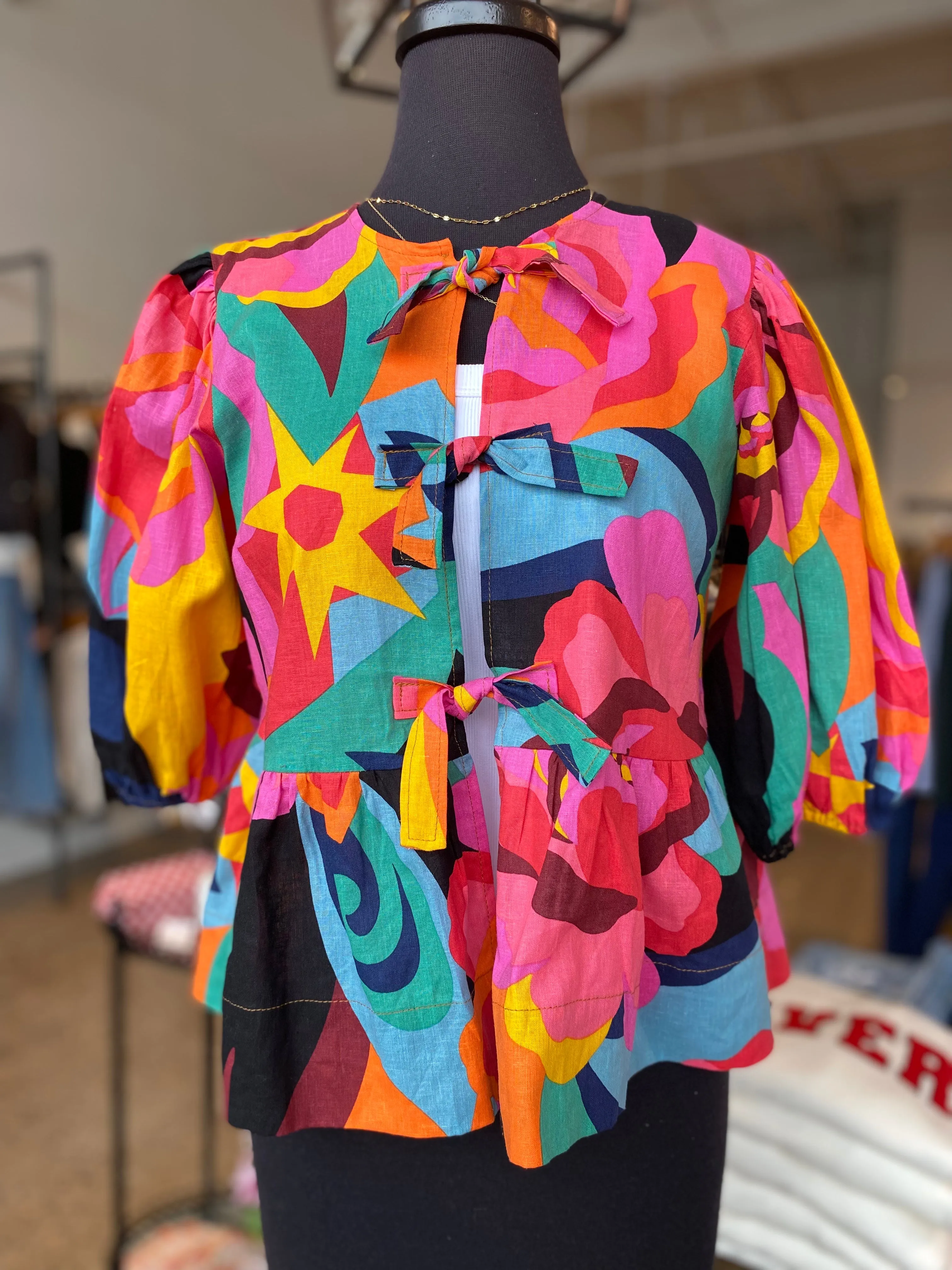 The Annie Puff Shoulder Floral Blouse