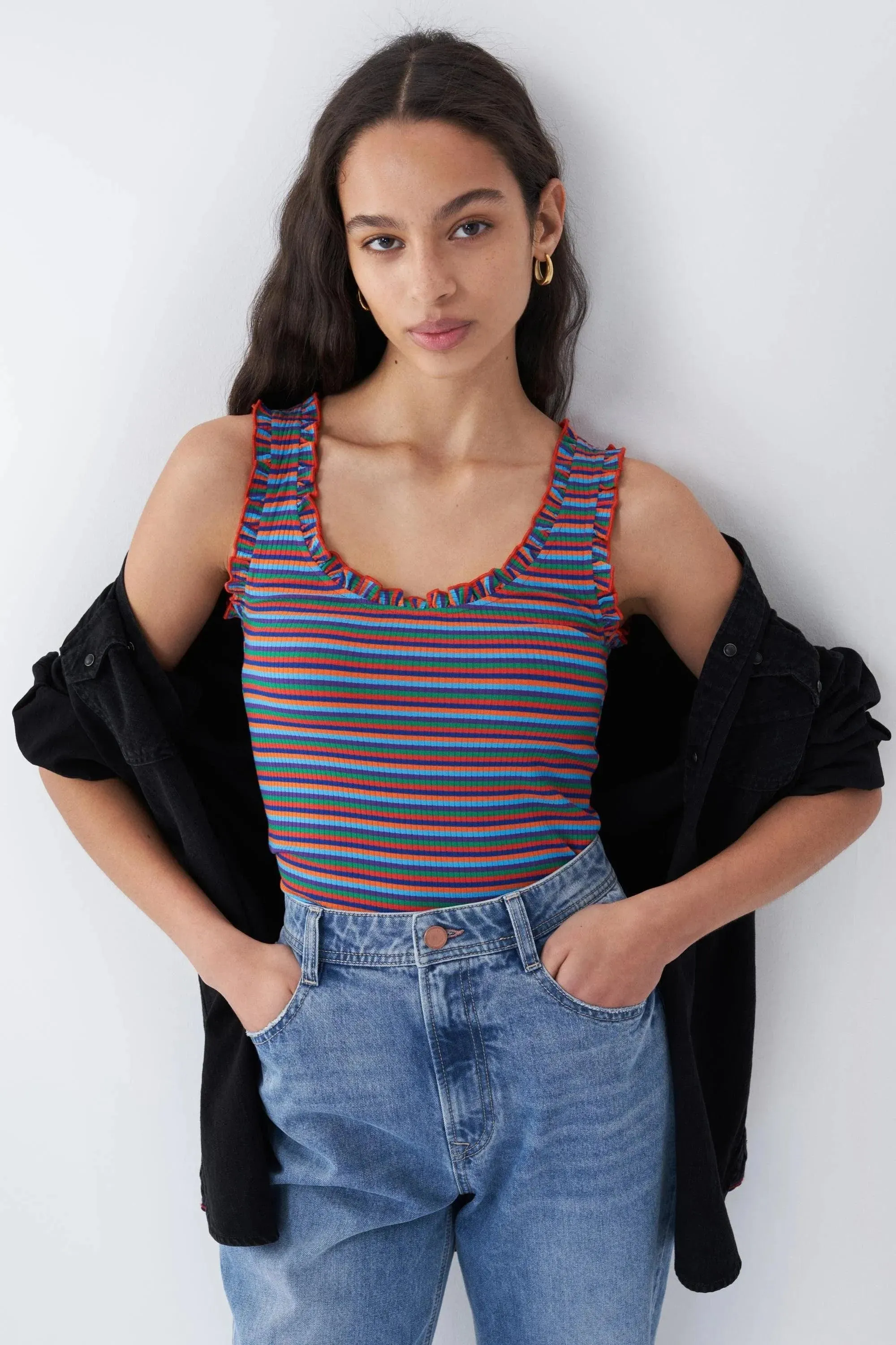 Top de tirantes de rayas multicolor