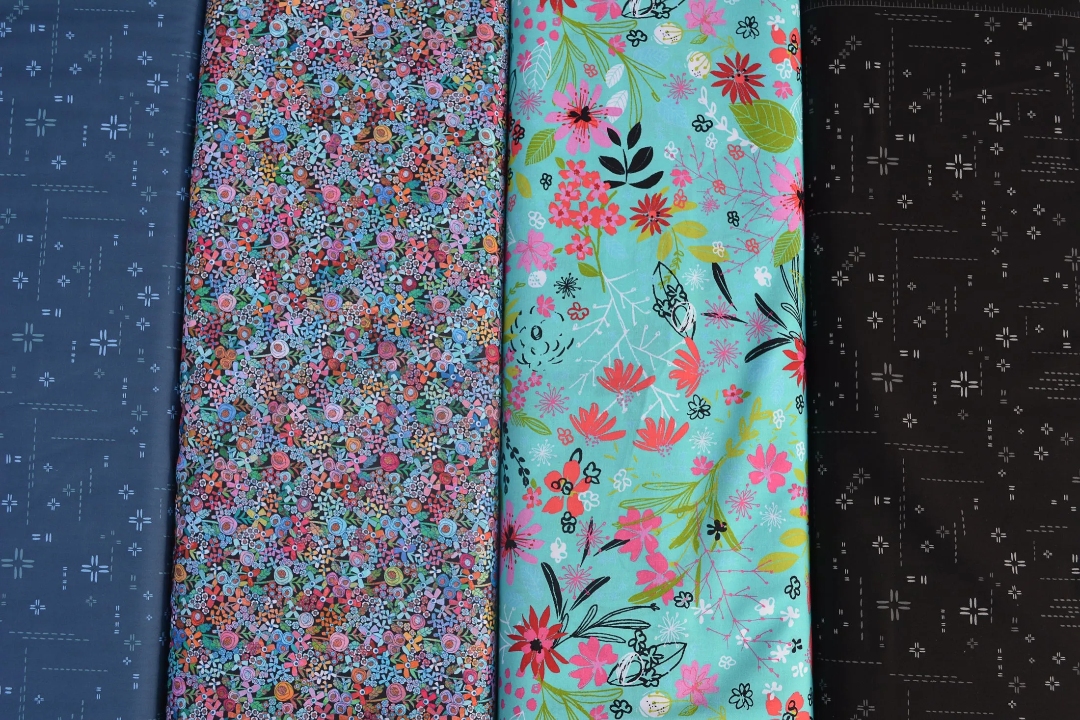Travel Bags Crossbody Purse - Cross Body - Faux Leather - Tablet Purse - Mini Wild Flowers Fabric