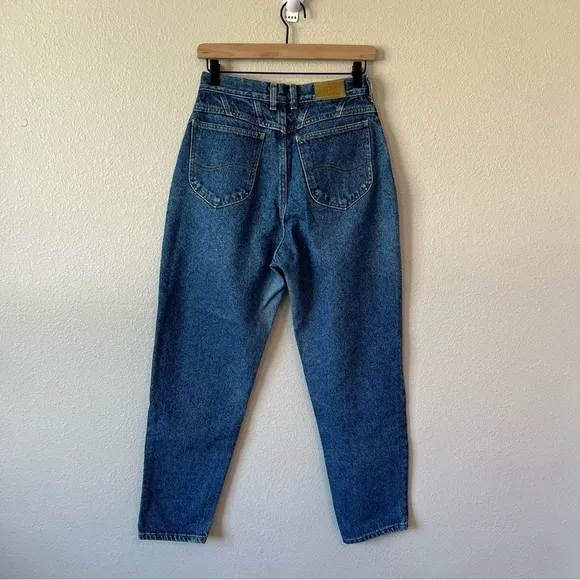 Vintage Lee High Rise Medium Wash Mom Denim Jeans - size 10