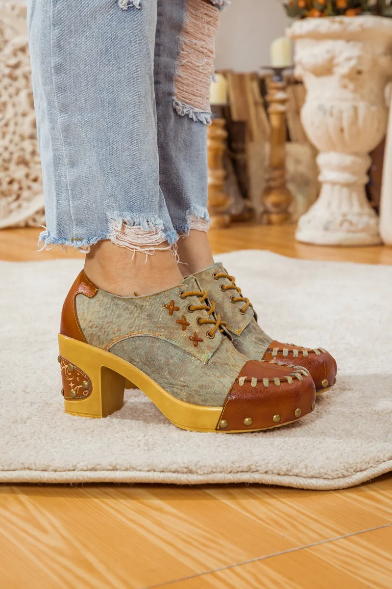 Whip-Stitch Leather Canvas Pump
