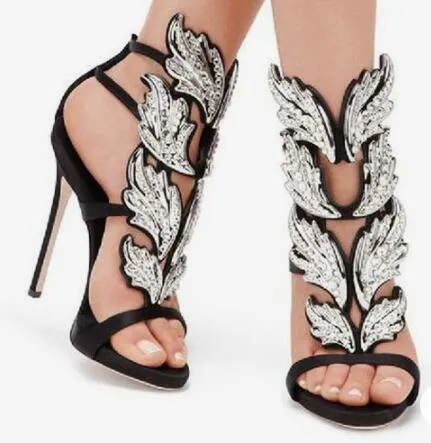 Wing Strap Ankle Strap Shoes