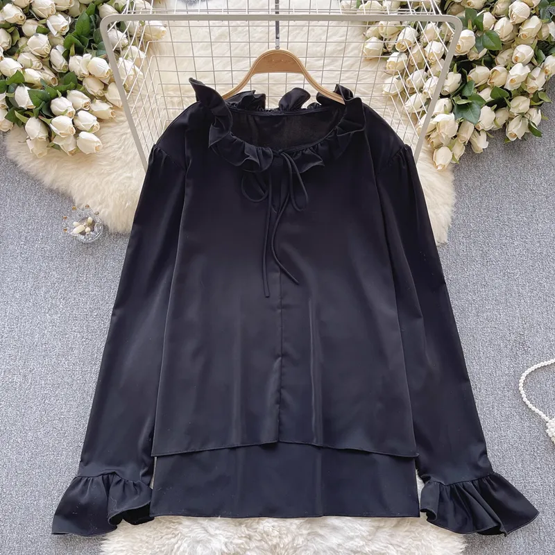 Women's fall long sleeve blouses with fungus