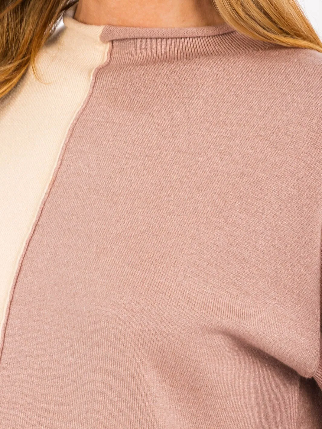 WOMEN'S LONG SLEEVE MOCK NECK KNIT COLORBLOCK TOP