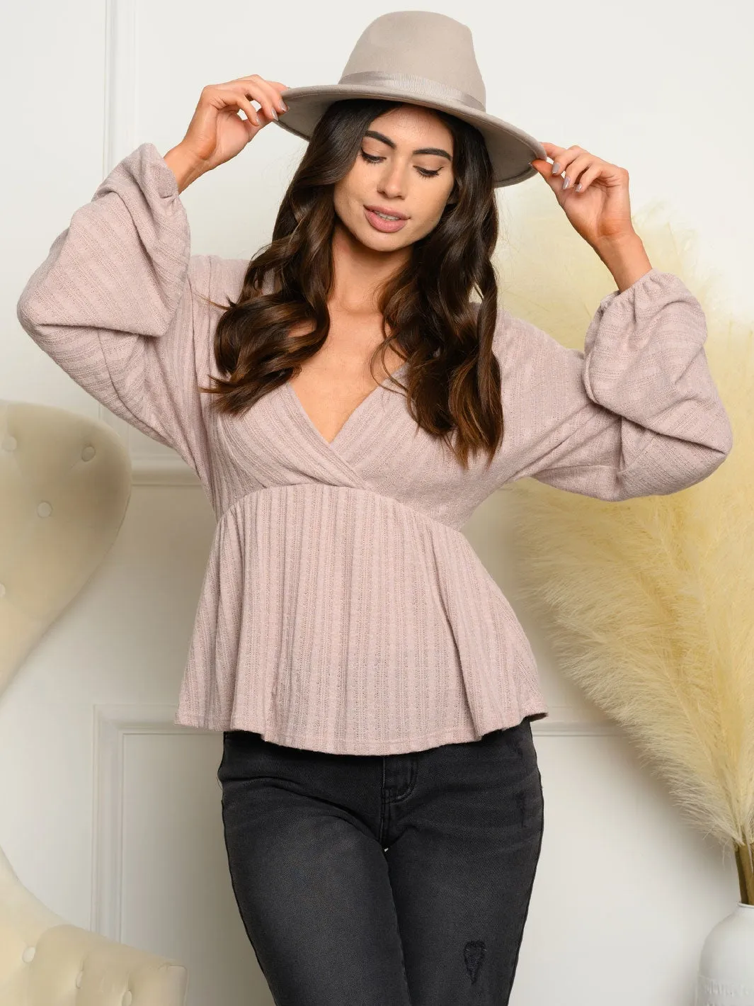 WOMEN'S PUFF LONG SLEEVE V-NECK TOP