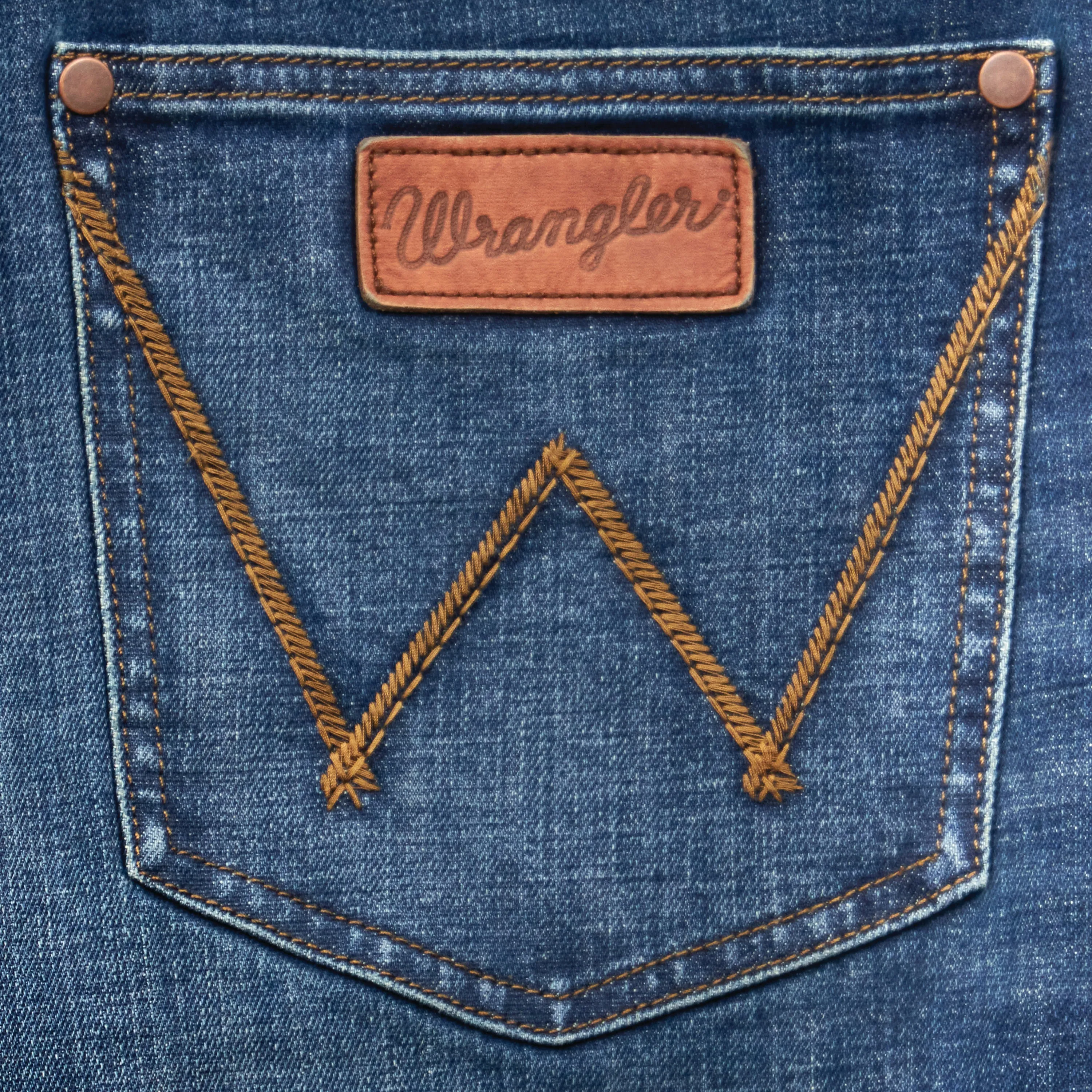 Wrangler Men's Retro Slim Straight Blue Jean