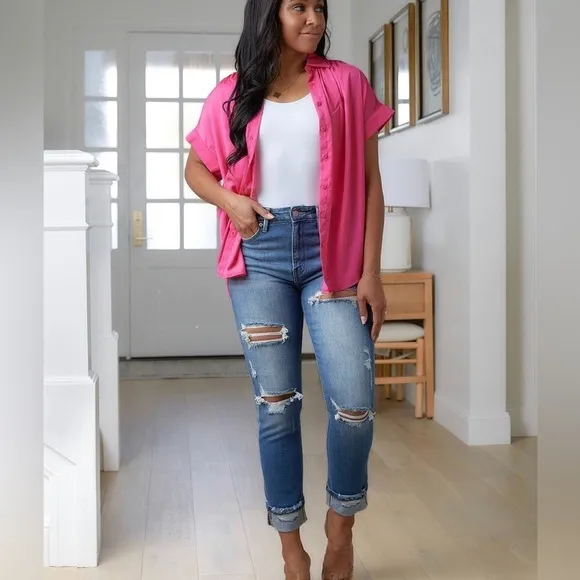 Zenana New Medium Wash Mom Jeans - Distressed, Loose Fit - Size 24