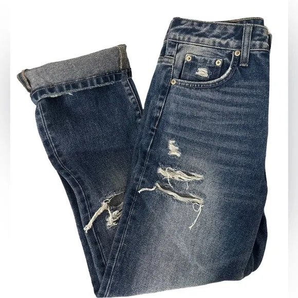 Zenana New Medium Wash Mom Jeans - Distressed, Loose Fit - Size 24
