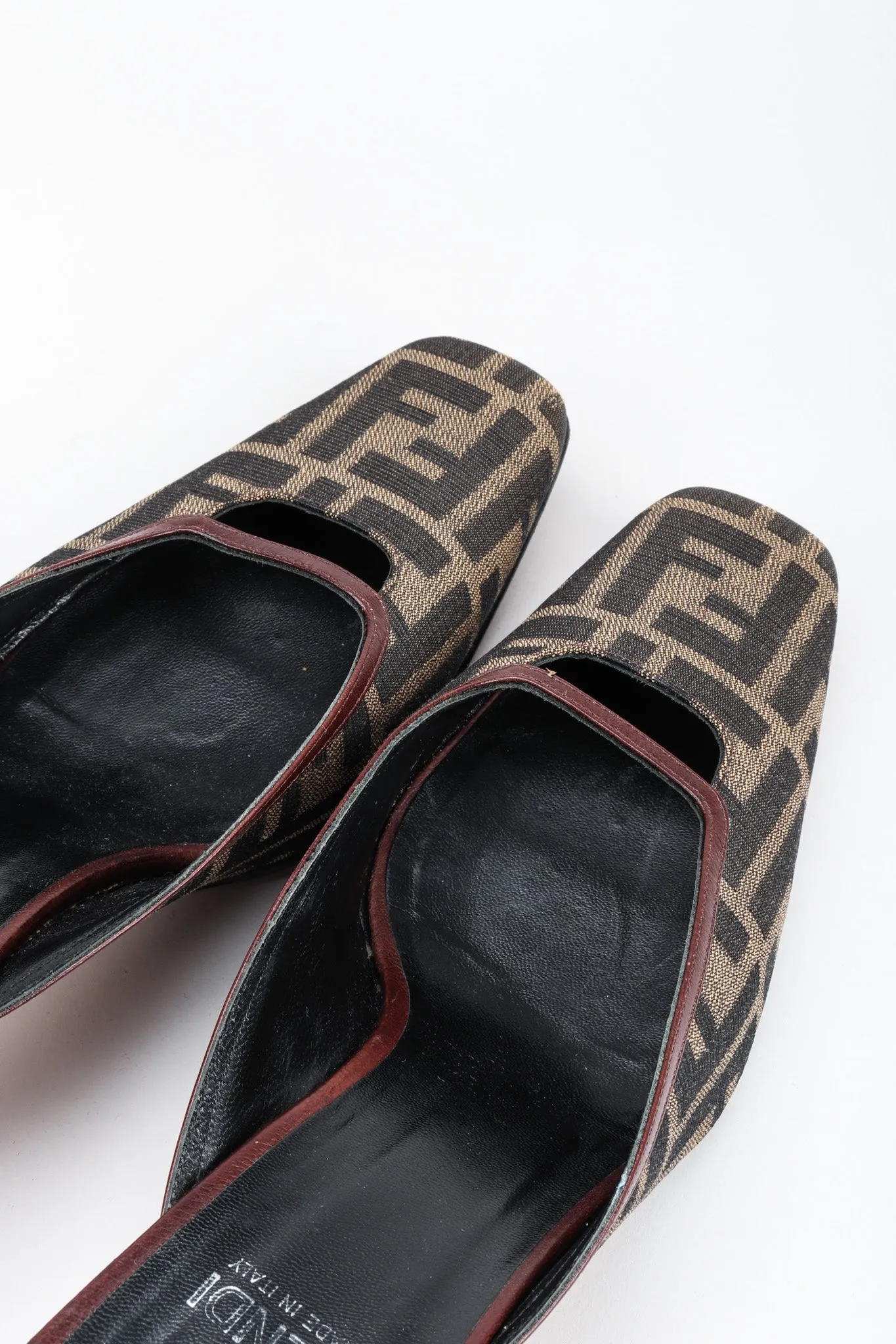 Zucca Mule Heels